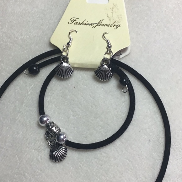 Set of necklace bracelet and earrings. - Picture 3 of 4